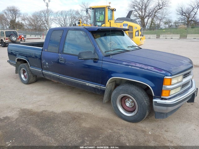Salvage Chevrolet Gmt Image