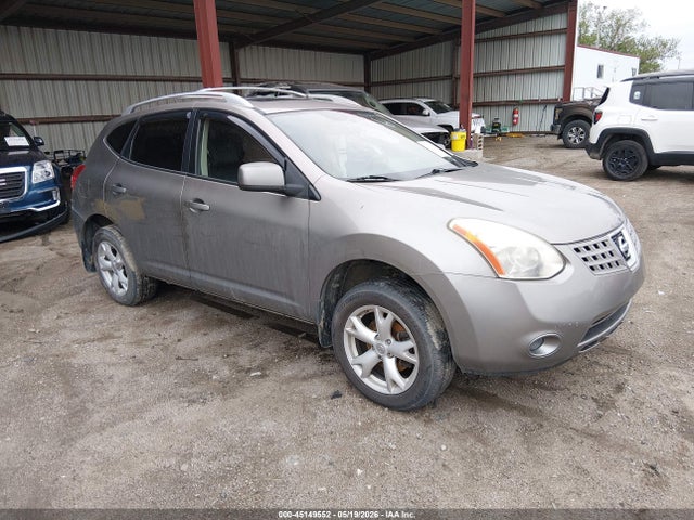 Salvage Nissan Rogue Image