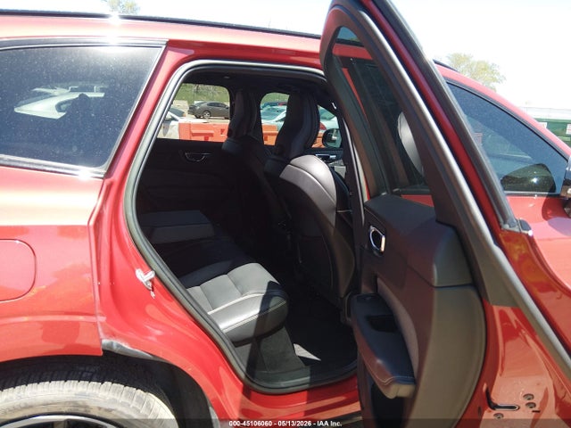 Volvo XC60 B5 R-design