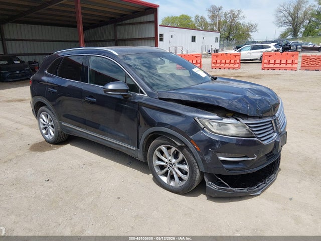 Salvage Lincoln MKC Image