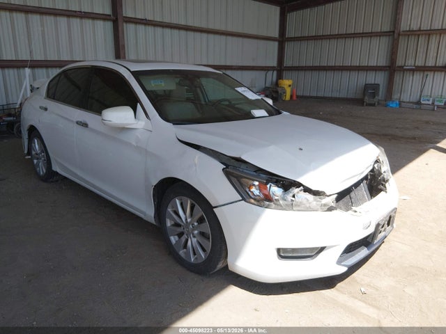 Salvage Honda Accord Image