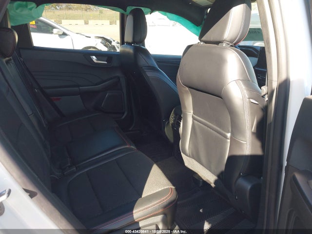 Ford Escape St-line