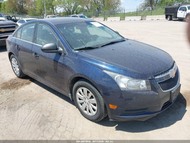 Salvage Chevrolet Cruze Image