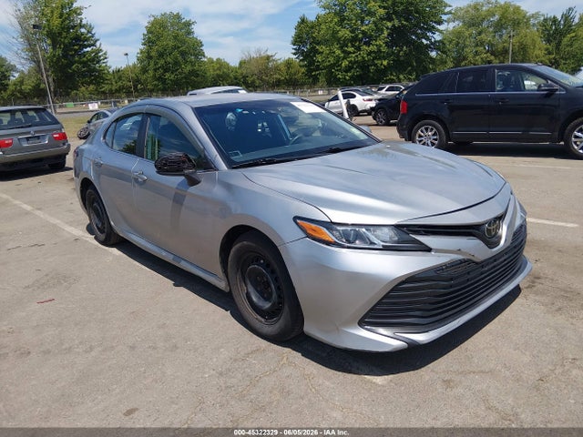 Salvage Toyota Camry Image