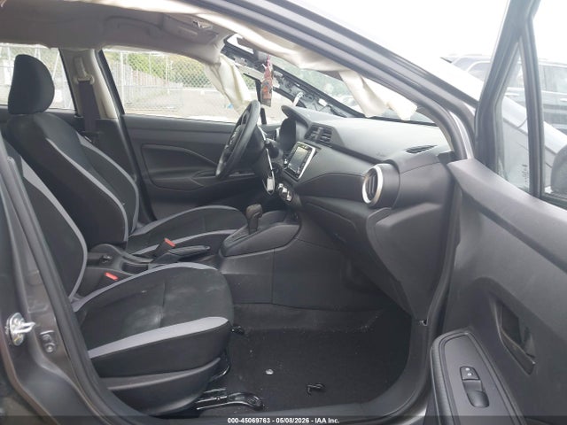 Nissan Versa 1.6 S