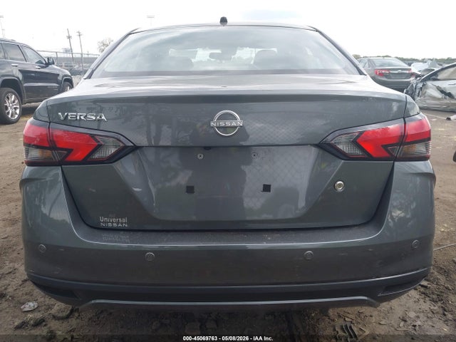 Nissan Versa 1.6 S