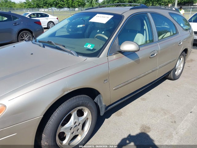 Ford Taurus Se