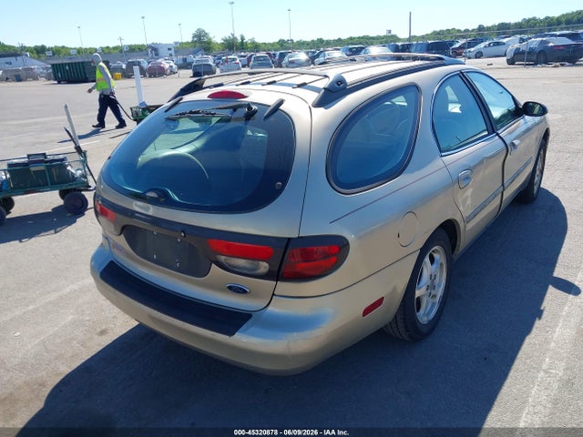 Ford Taurus Se