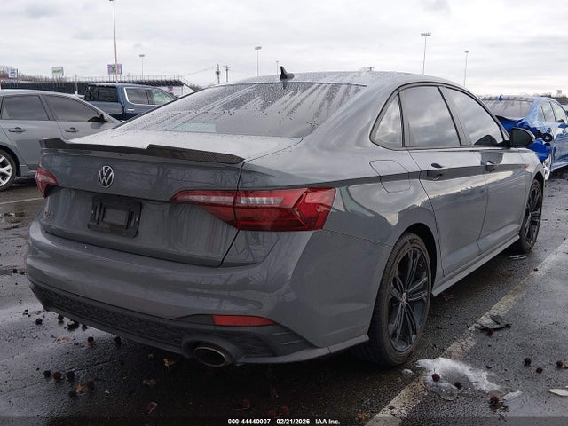 Volkswagen Jetta 2.0t Autobahn