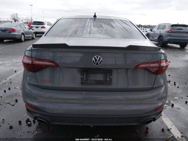 Volkswagen Jetta 2.0t Autobahn