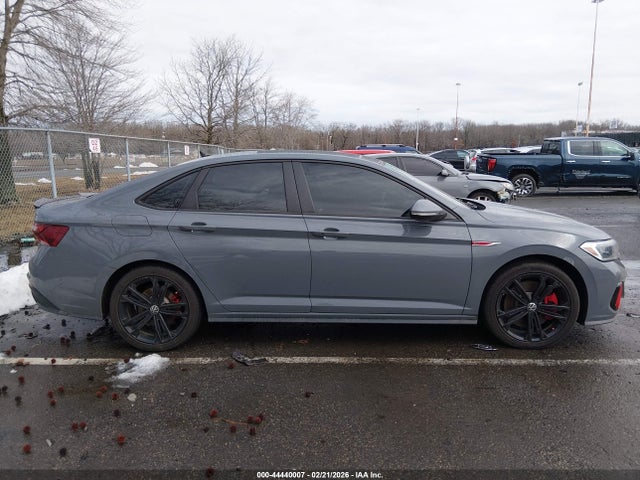 Volkswagen Jetta 2.0t Autobahn
