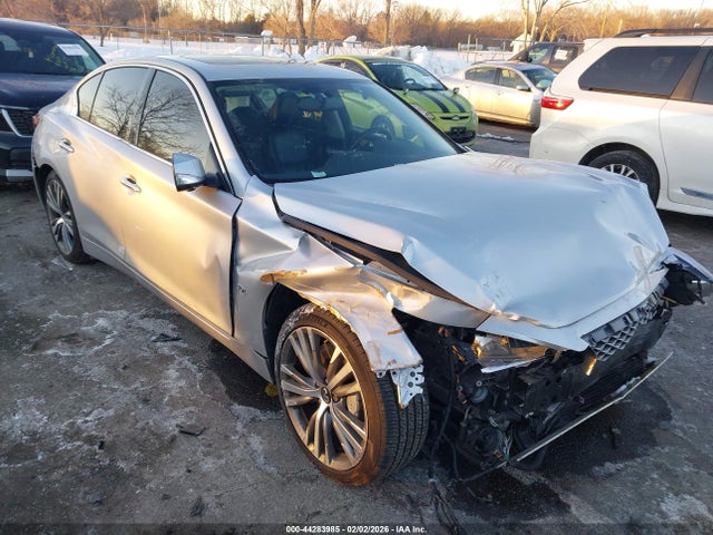 Salvage INFINITI Q50 Image