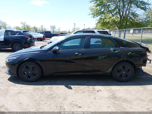 Hyundai ELANTRA Sel
