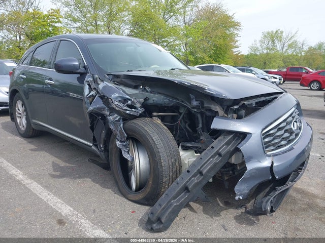 Salvage INFINITI Fx Image