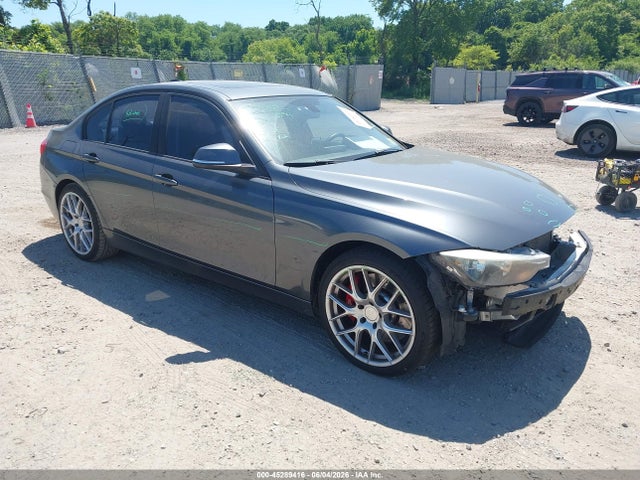 Salvage BMW 3 Series Image