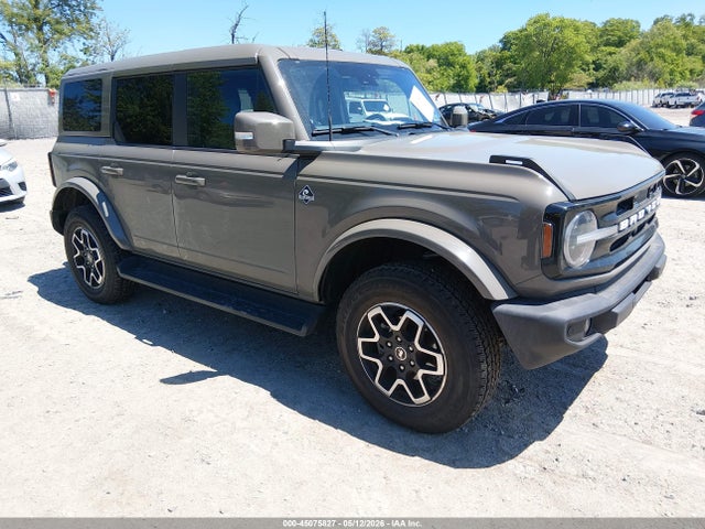 Salvage Ford Bronco Image