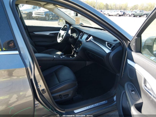 INFINITI Qx Luxe