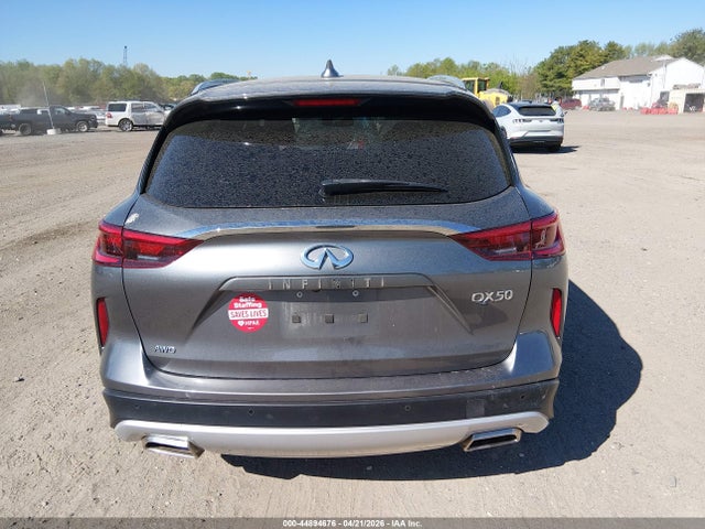 INFINITI Qx Luxe
