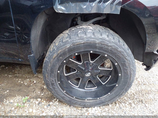 Chevrolet Silverado 1500 4wd  Short Bed Custom Trail Boss