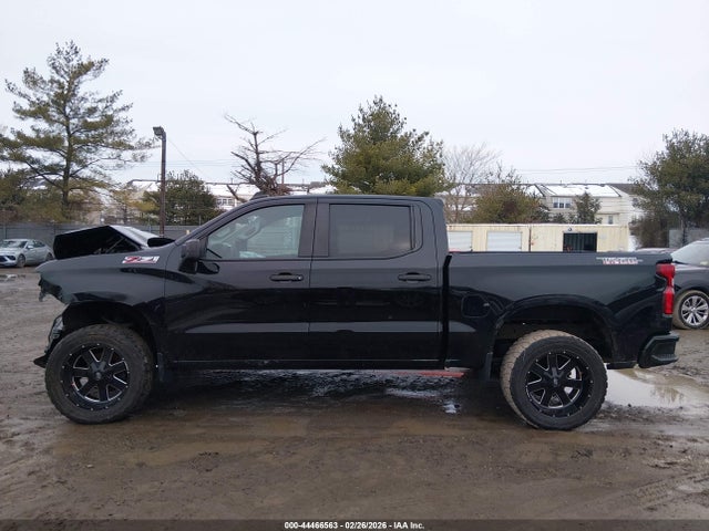 Chevrolet Silverado 1500 4wd  Short Bed Custom Trail Boss