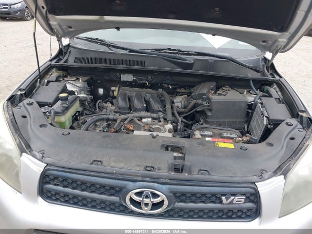 Toyota RAV4 Sport V6