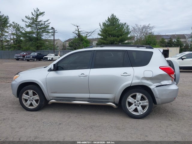 Toyota RAV4 Sport V6