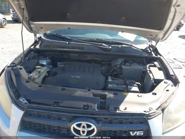 Toyota RAV4 Sport V6