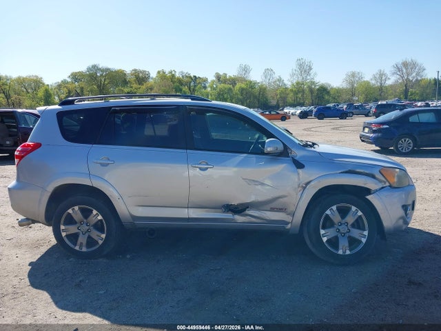 Toyota RAV4 Sport V6