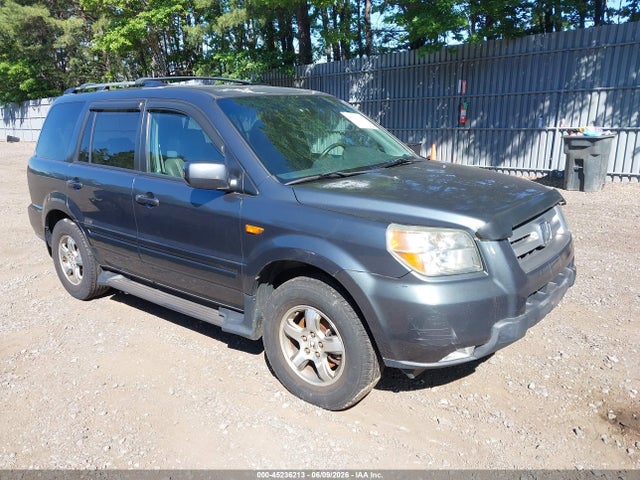 Salvage Honda Pilot Image