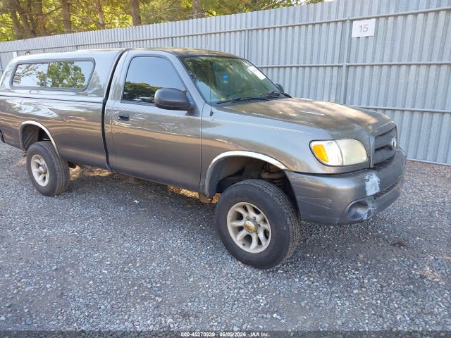 Salvage Toyota Tundra Image