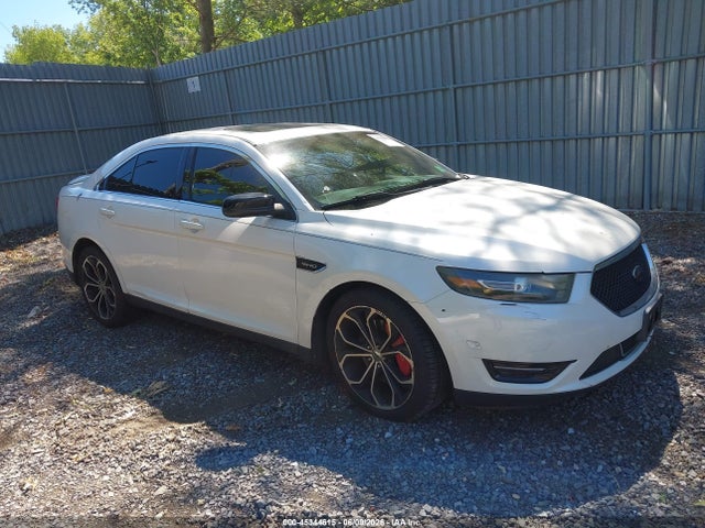 Salvage Ford Taurus Image