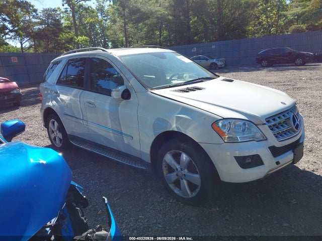 Salvage Mercedes-Benz M-Class Image