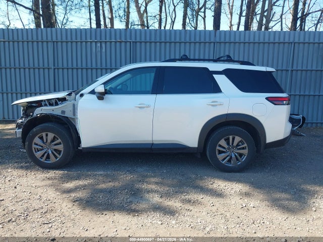 Nissan Pathfinder Sv 4wd