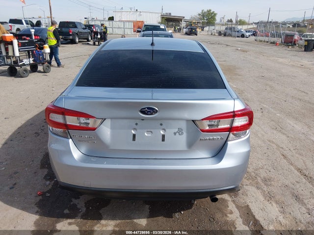 Subaru Impreza Base