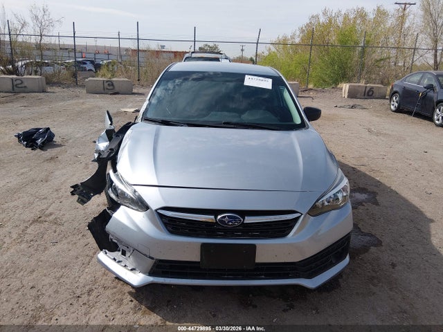 Subaru Impreza Base