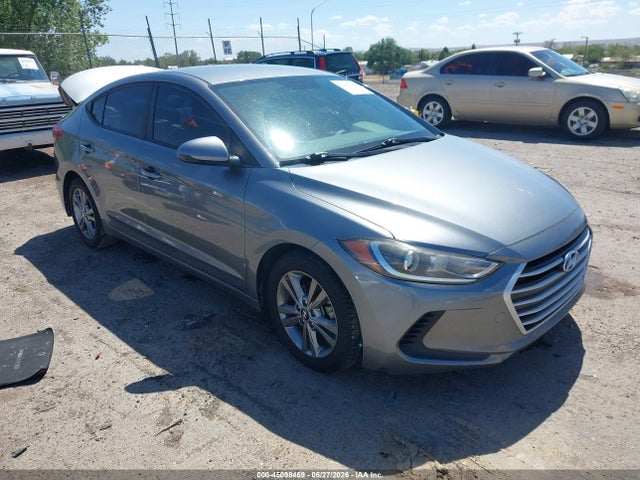 Salvage Hyundai ELANTRA Image