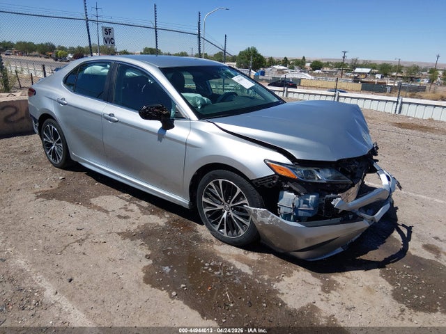 Salvage Toyota Camry Image