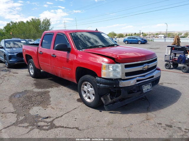 Salvage Chevrolet Silverado 1500 Image