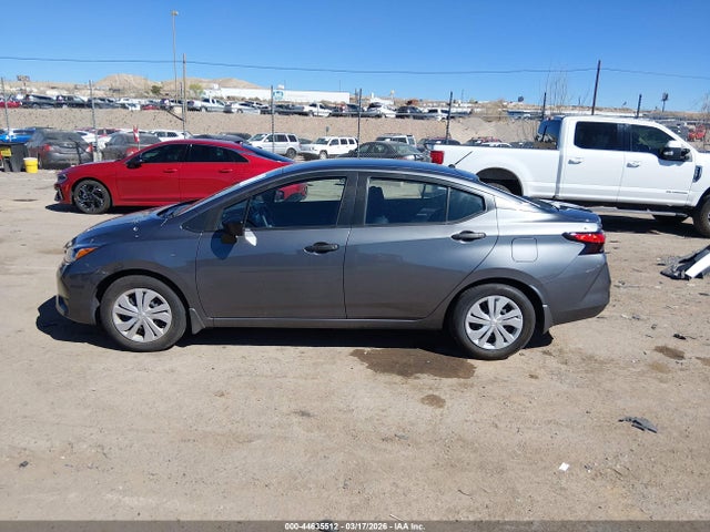 Nissan Versa 1.6 S