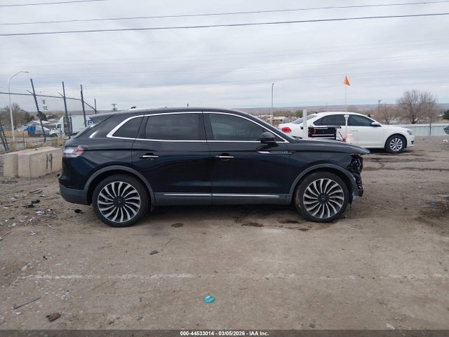 Lincoln Nautilus Black Label