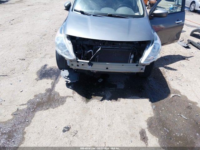 Nissan Versa 1.6 Sv