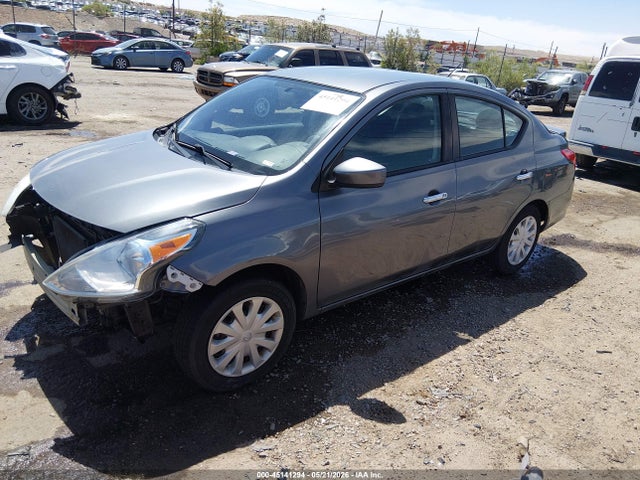 Nissan Versa 1.6 Sv