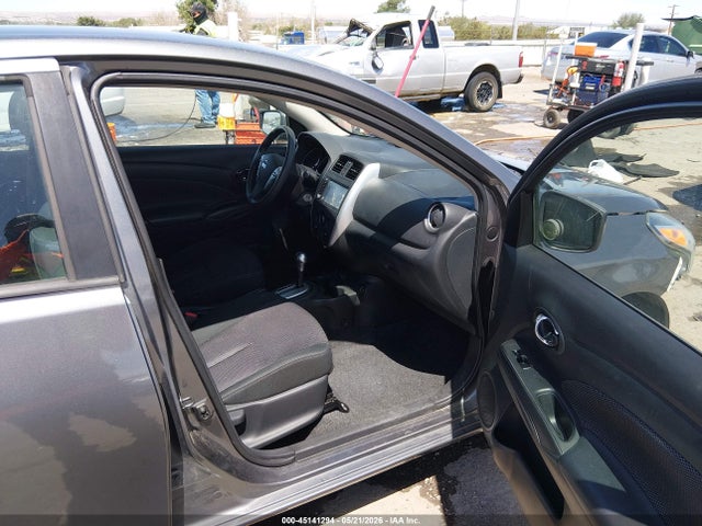 Nissan Versa 1.6 Sv