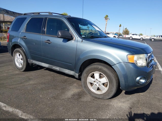 Salvage Ford Escape Image