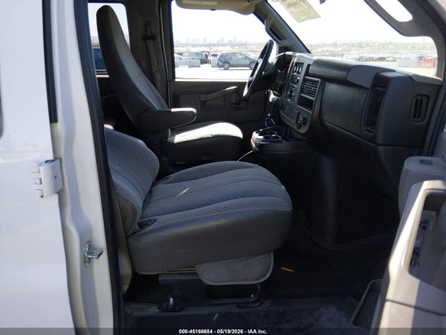 Chevrolet Express Lt