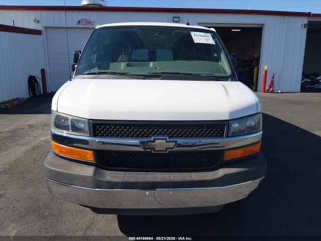 Chevrolet Express Lt
