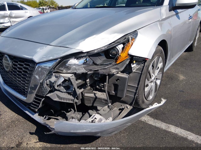 Nissan Altima S Fwd