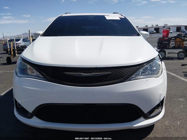 Chrysler Pacifica Touring L Plus