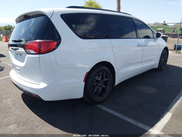 Chrysler Pacifica Touring L Plus