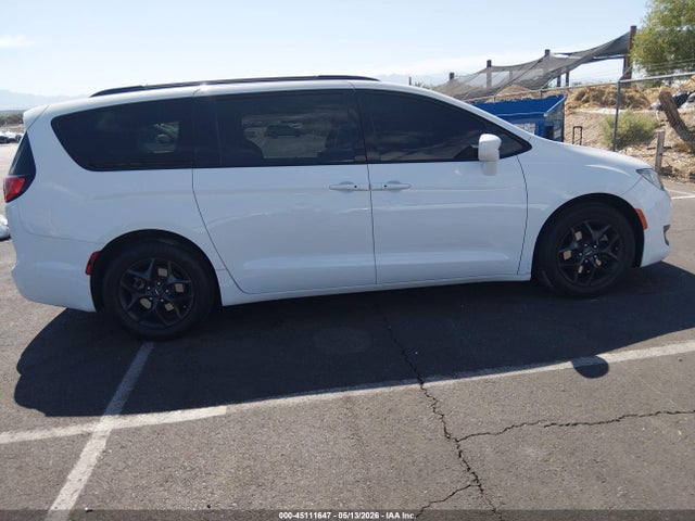 Chrysler Pacifica Touring L Plus